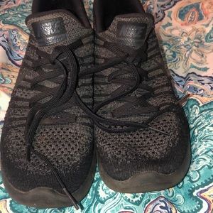 women’s Nike lunar epic flyknit 2